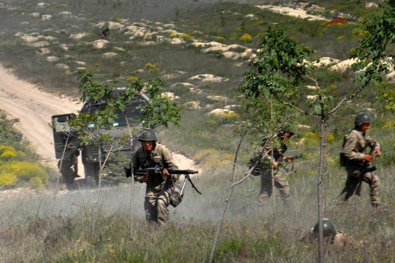 Tunceli'de PKK operasyonu: 3 kamp imha edildi Tunceli'de PKK operasyonu: 3 kamp imha edildi